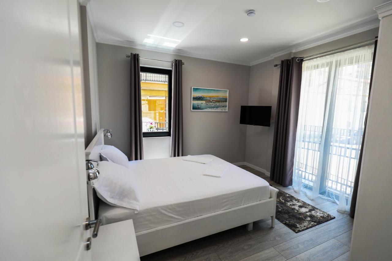 Hotel Peroni 科尔察 外观 照片