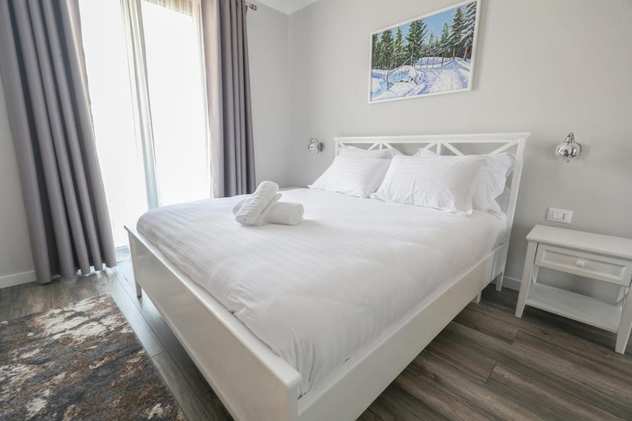 Hotel Peroni 科尔察 外观 照片